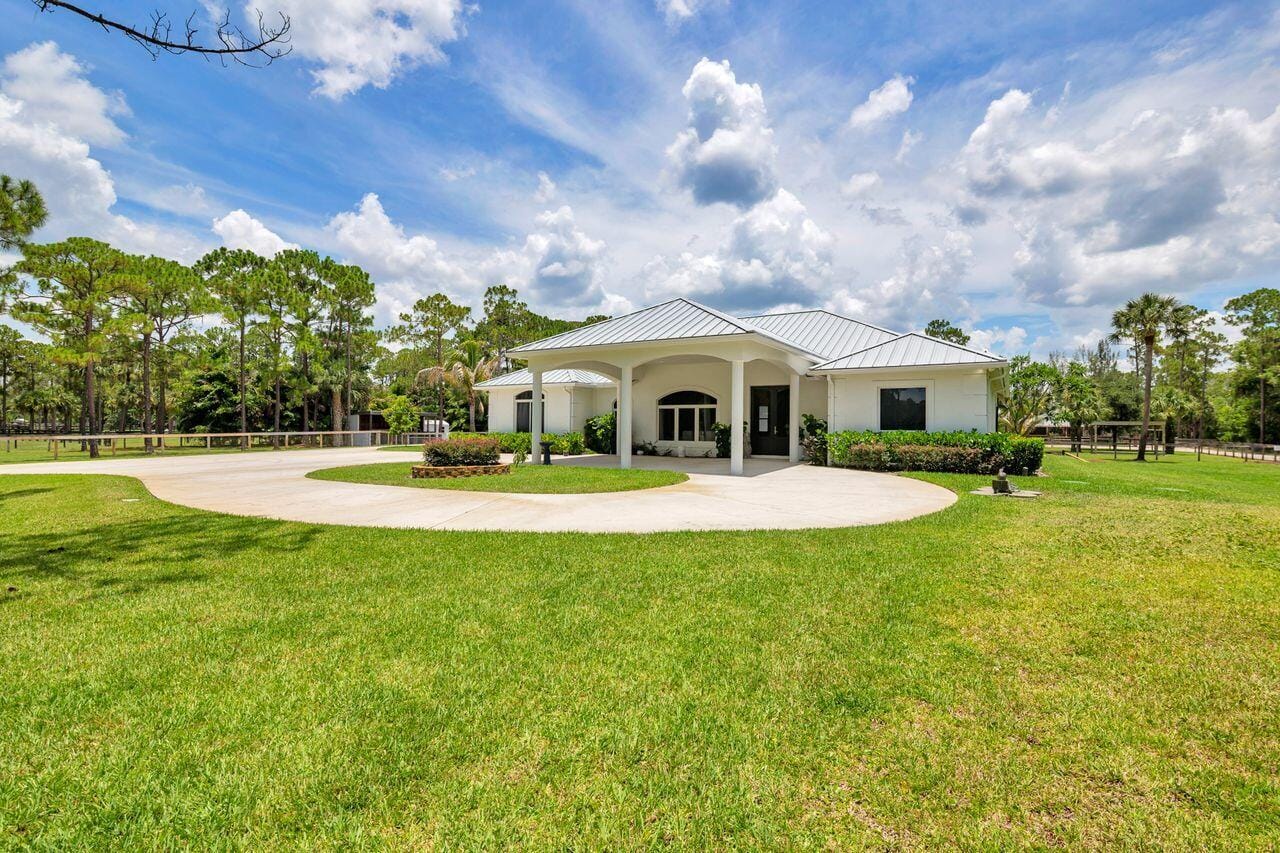 14819 Broken Arrow Place — photo 1