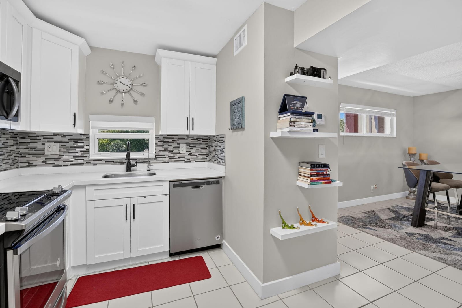 9923 S Hollybrook Lake Drive 305 — photo 12