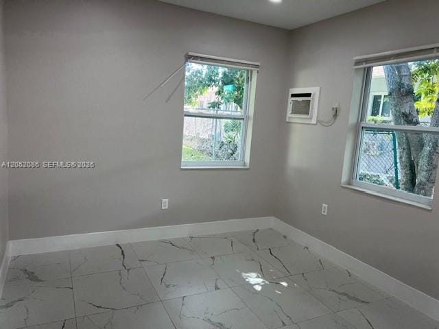922 NW 2nd Street 4, Miami, FL 33128 photo 2