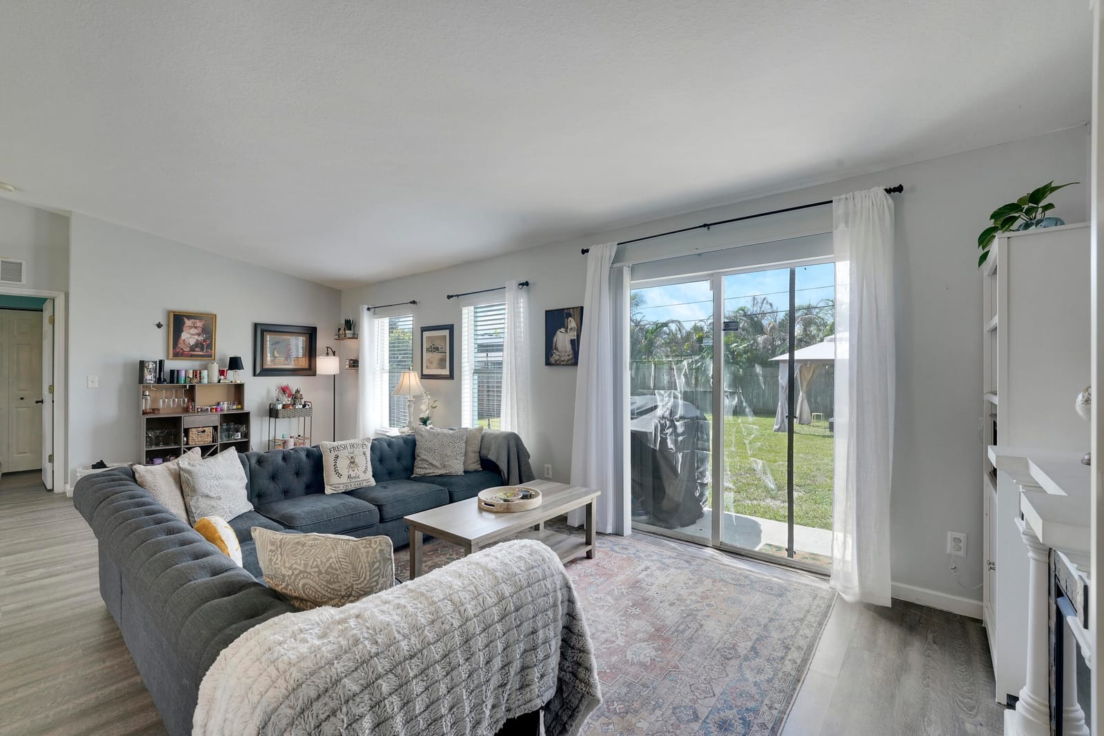 572 SW Bacon Terrace — photo 4