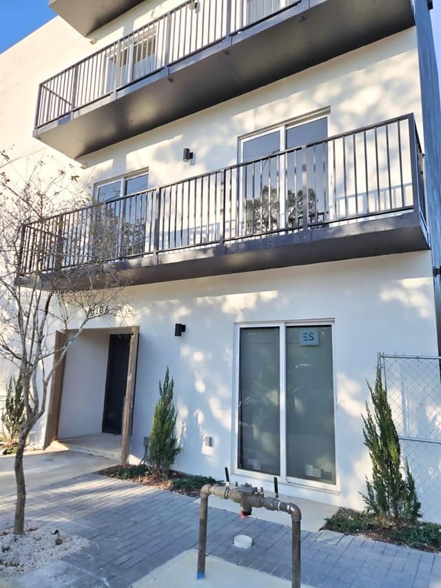 8106 NE 1st Avenue 15, Miami, FL 33138
