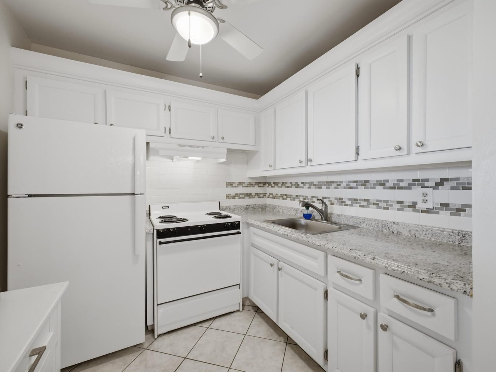 350 Horizons E 302, Boynton Beach, FL 33435 photo 14