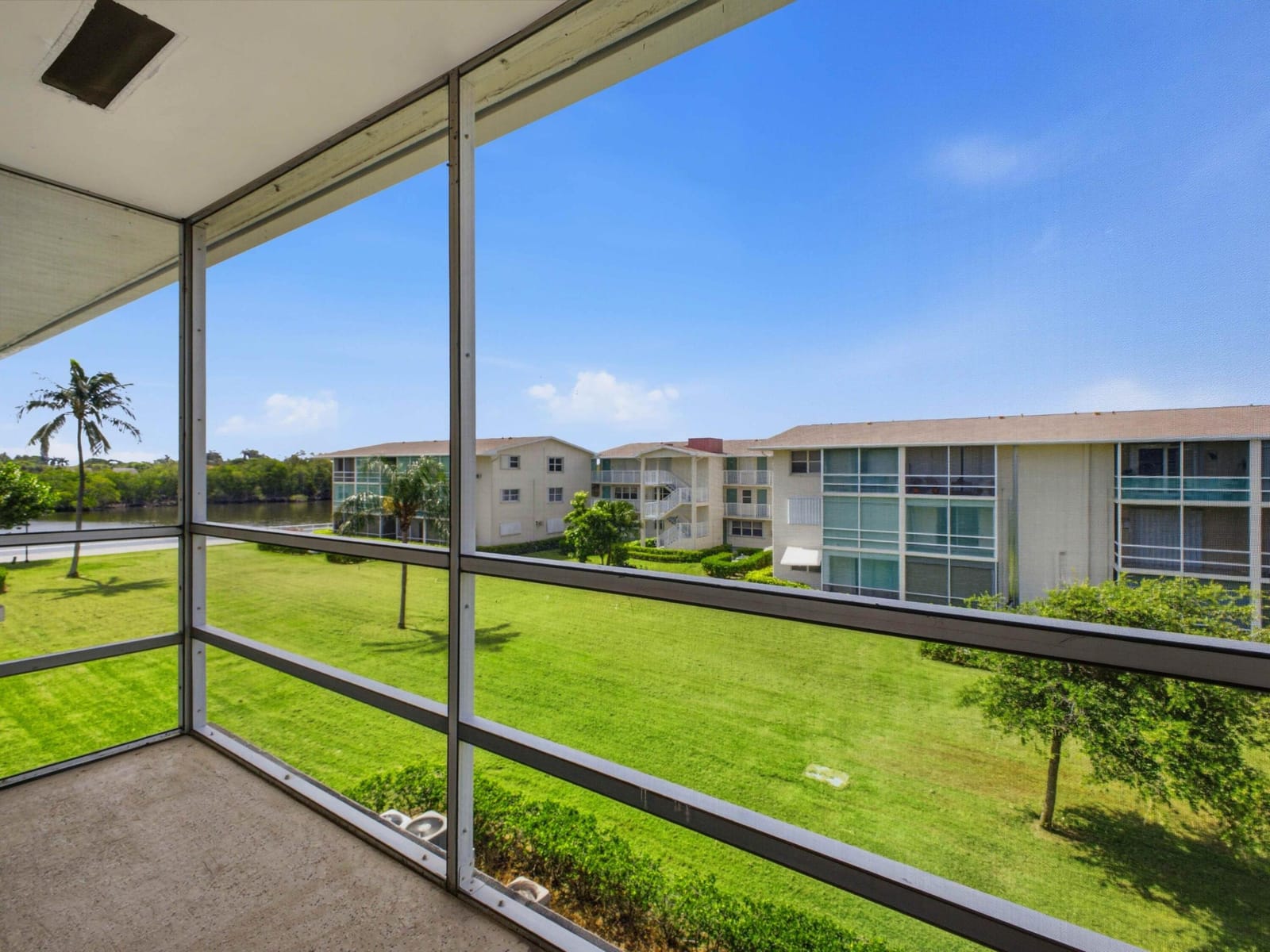 350 Horizons E 302, Boynton Beach, FL 33435 photo 25