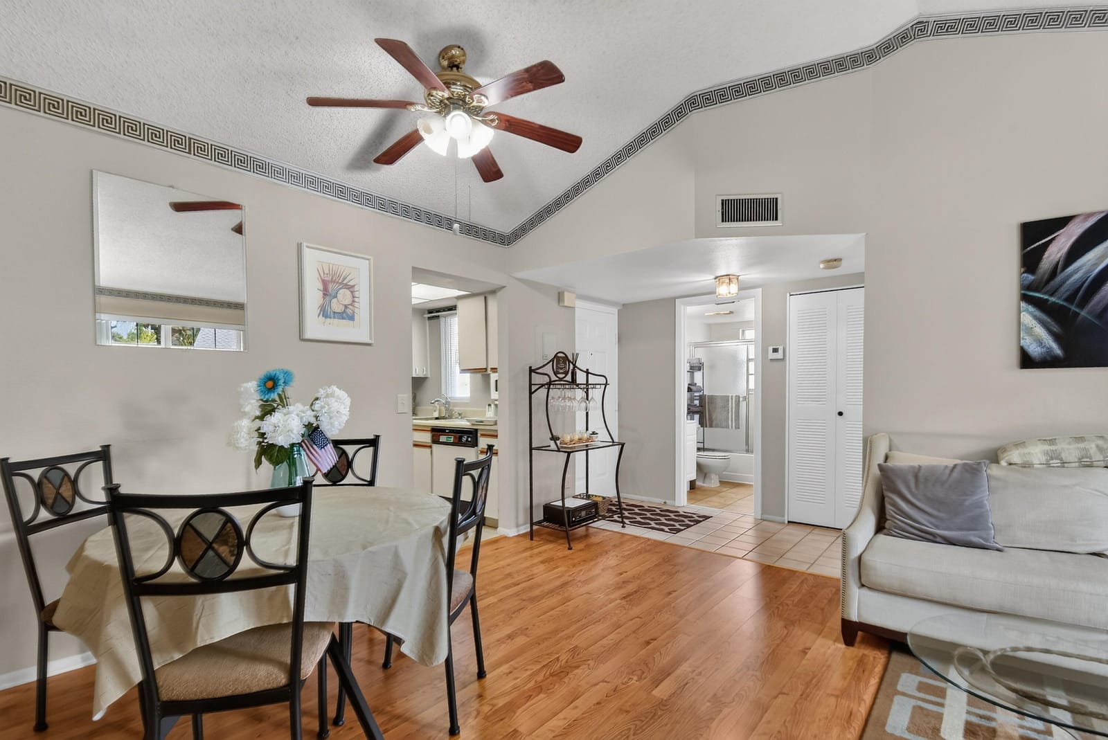 1606 SE Green Acres Circle S203 — photo 8