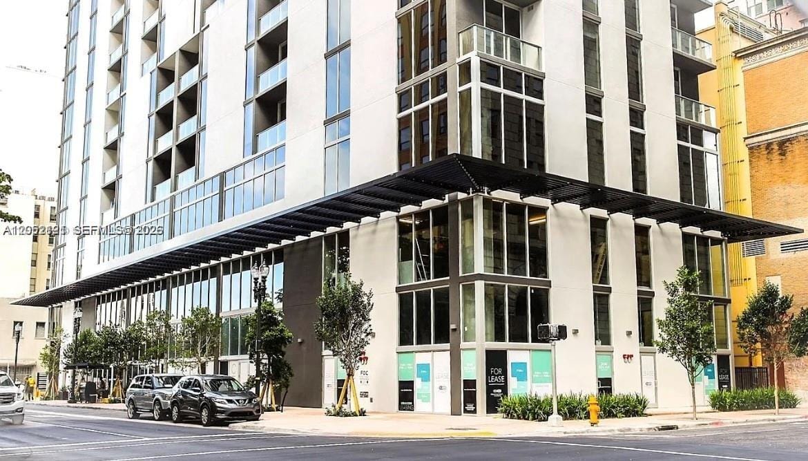 151 SE 1st Street PH11, Miami, FL 33131 photo 18