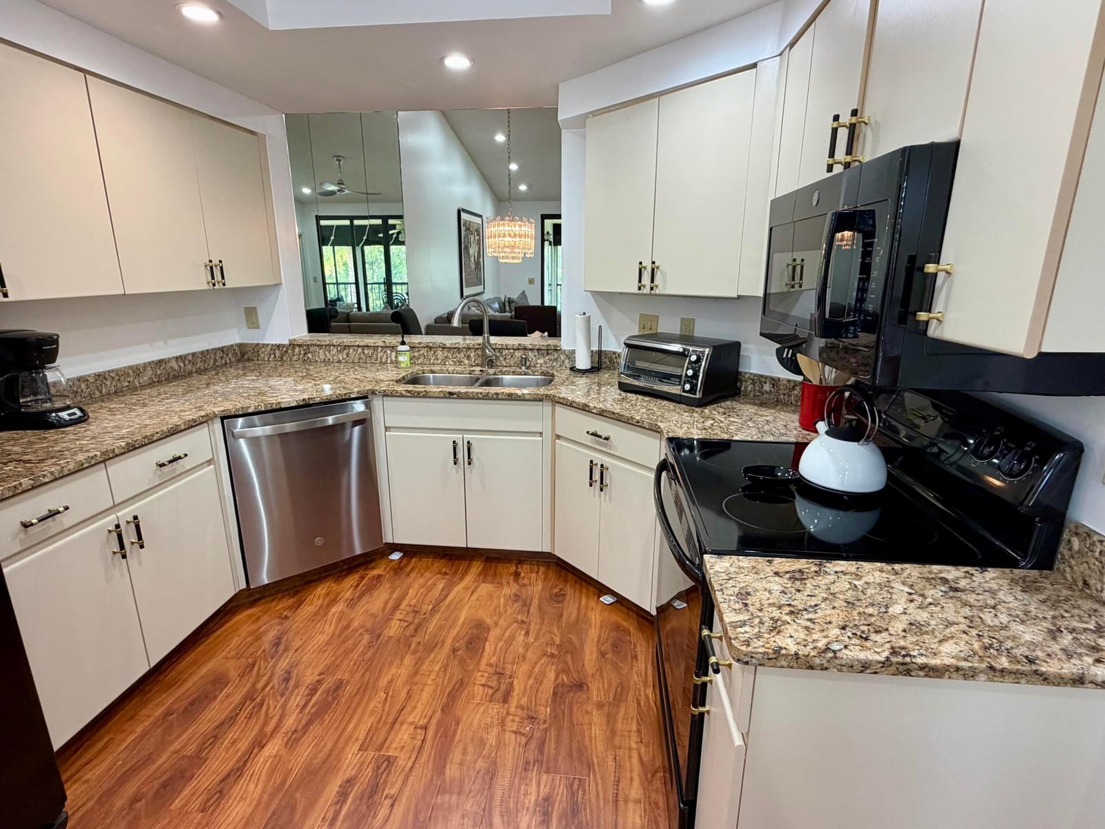 15758 Loch Maree Lane 4005 — photo 12