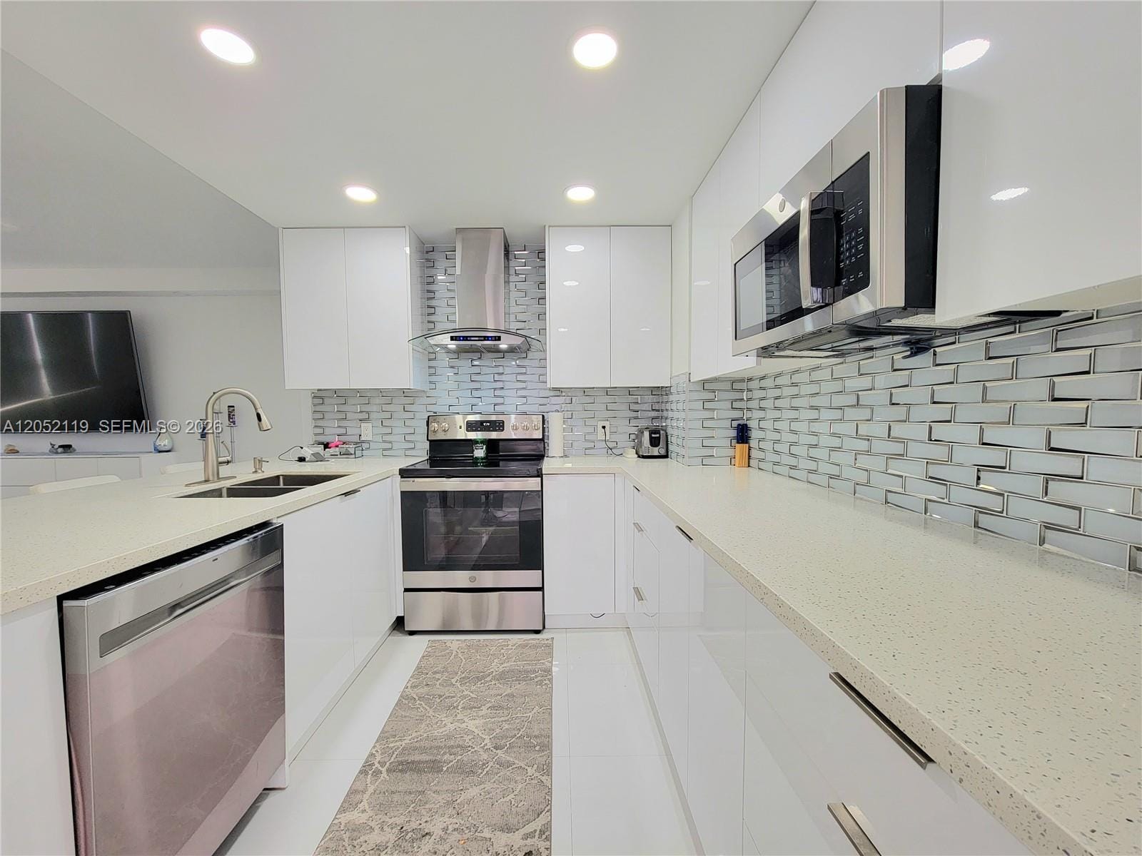 3505 S Ocean Drive 901 — photo 7