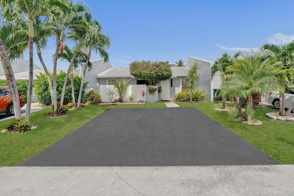 10375 SW 209th Lane, Cutler Bay, FL 33189 photo 2