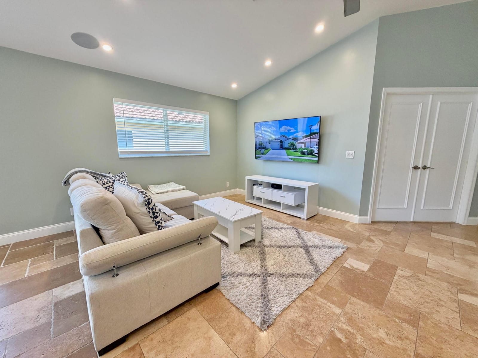 6883 Desert Inn Terrace — photo 12