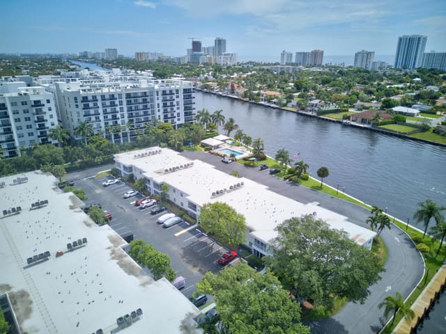 6515 Bay Club Drive 4, Fort Lauderdale, FL 33308