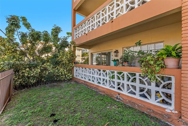 11840 NE 19th Drive 9, North Miami, FL 33181