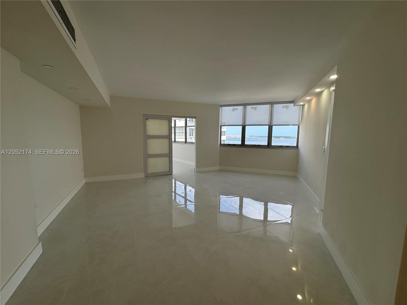 999 Brickell Bay Drive 1904, Miami, FL 33131 photo 10