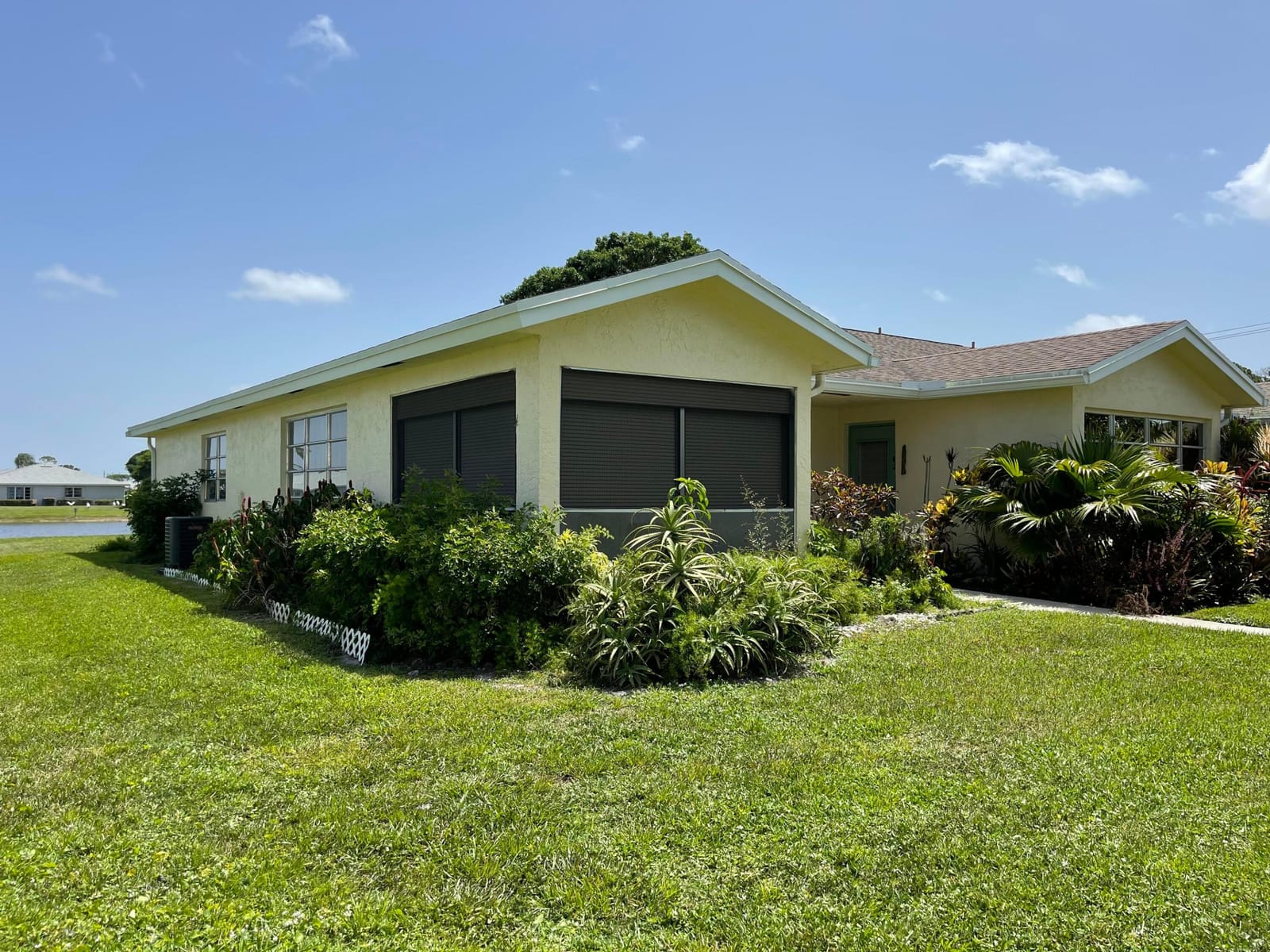 5360 Lakefront Boulevard A — photo 4