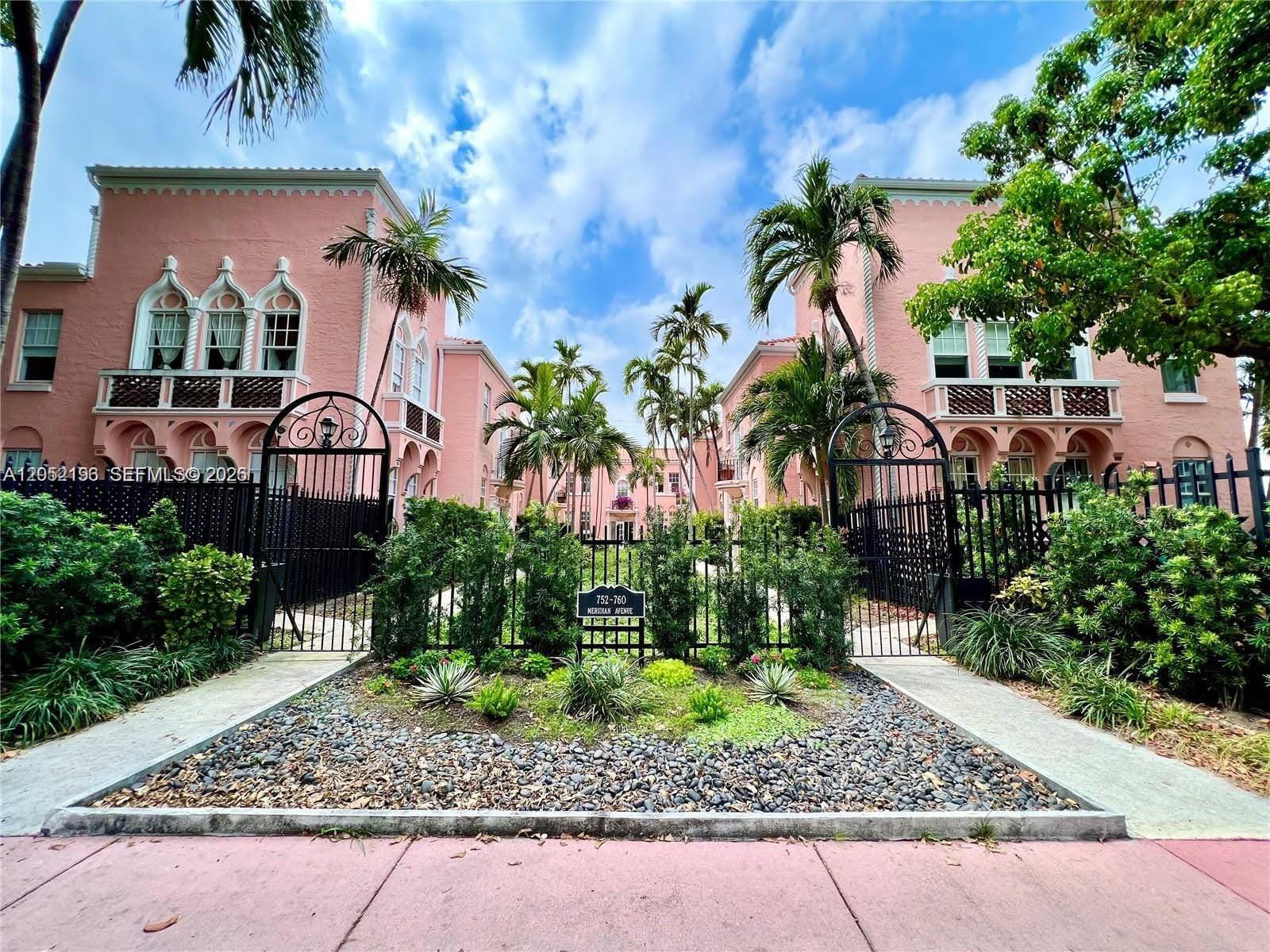 754 Meridian Avenue 15, Miami Beach, FL 33139 photo 3