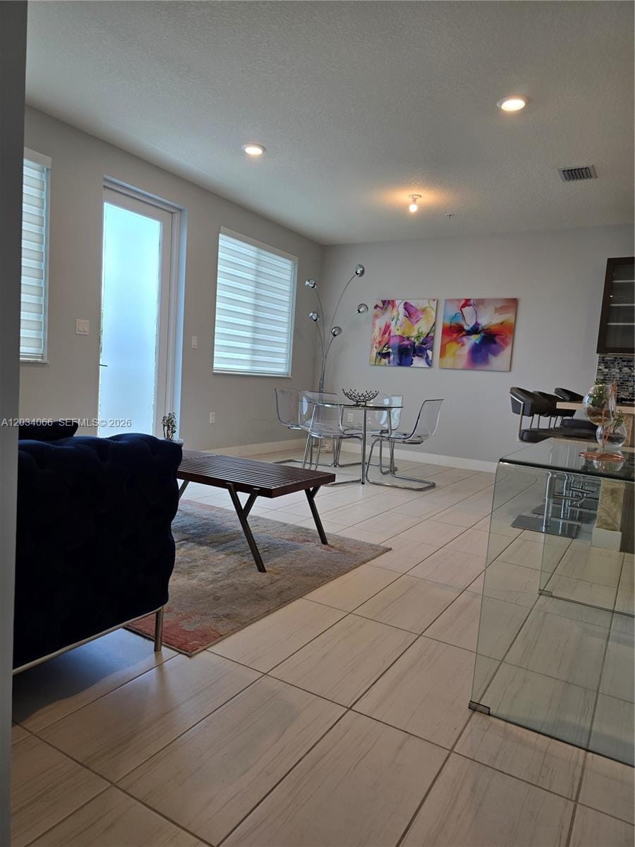 10222 NW 64th Way 302 — photo 4