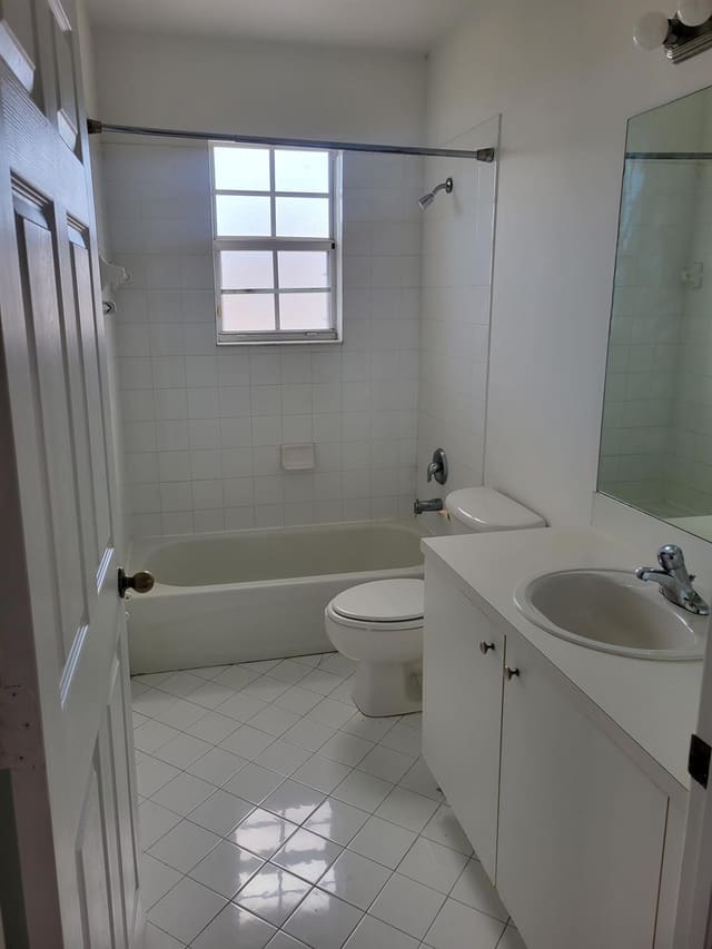 1570 NE 33 Road 201, Homestead, FL 33033