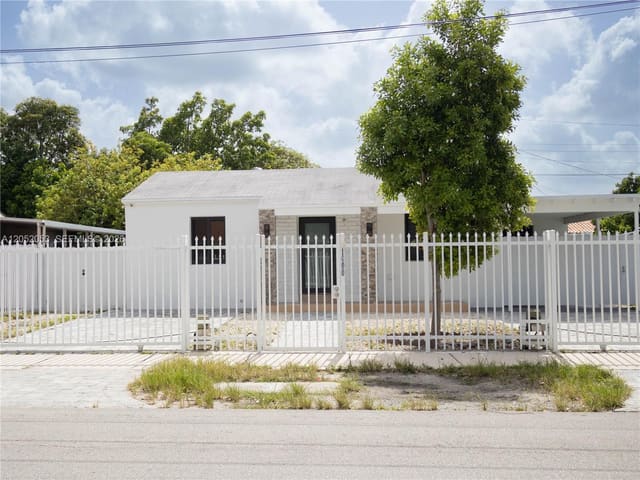 1600 NW 29th Avenue, Miami, FL 33125