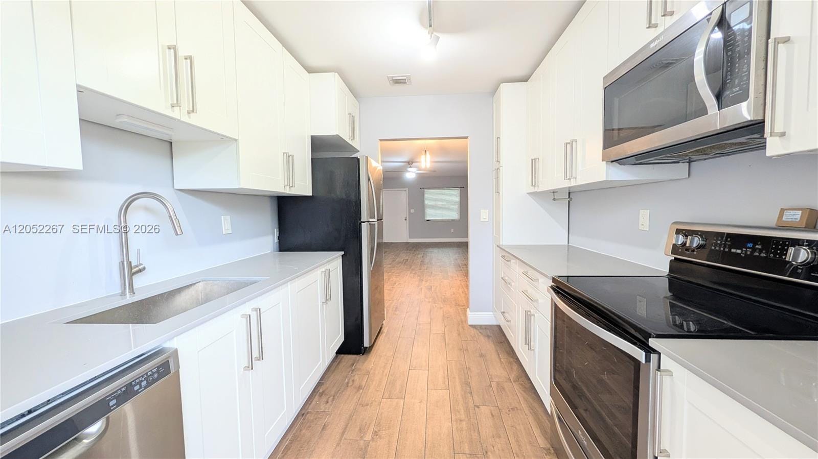 315 SE 23rd Avenue 1-5 — photo 2
