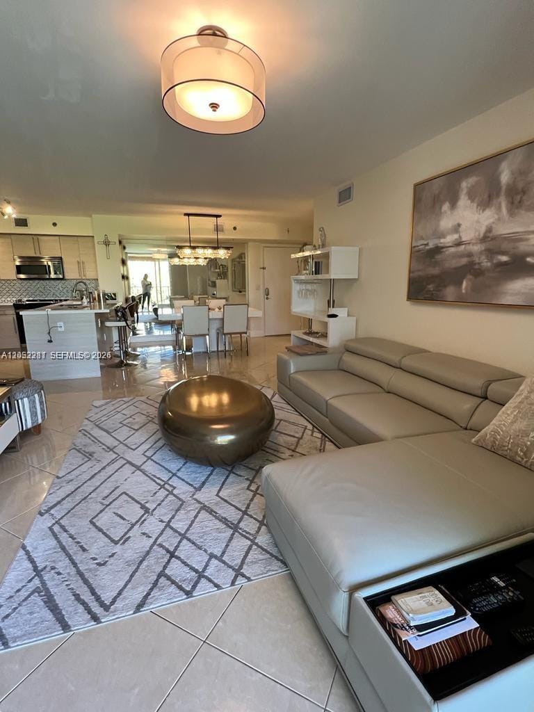 19901 E Country Club Drive 2505 — photo 3