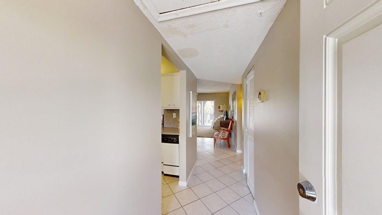 250 NE 20th Street 2320 — photo 3