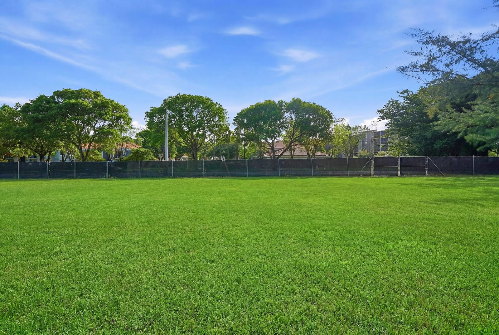 1800 N Sherman Circle — photo 4