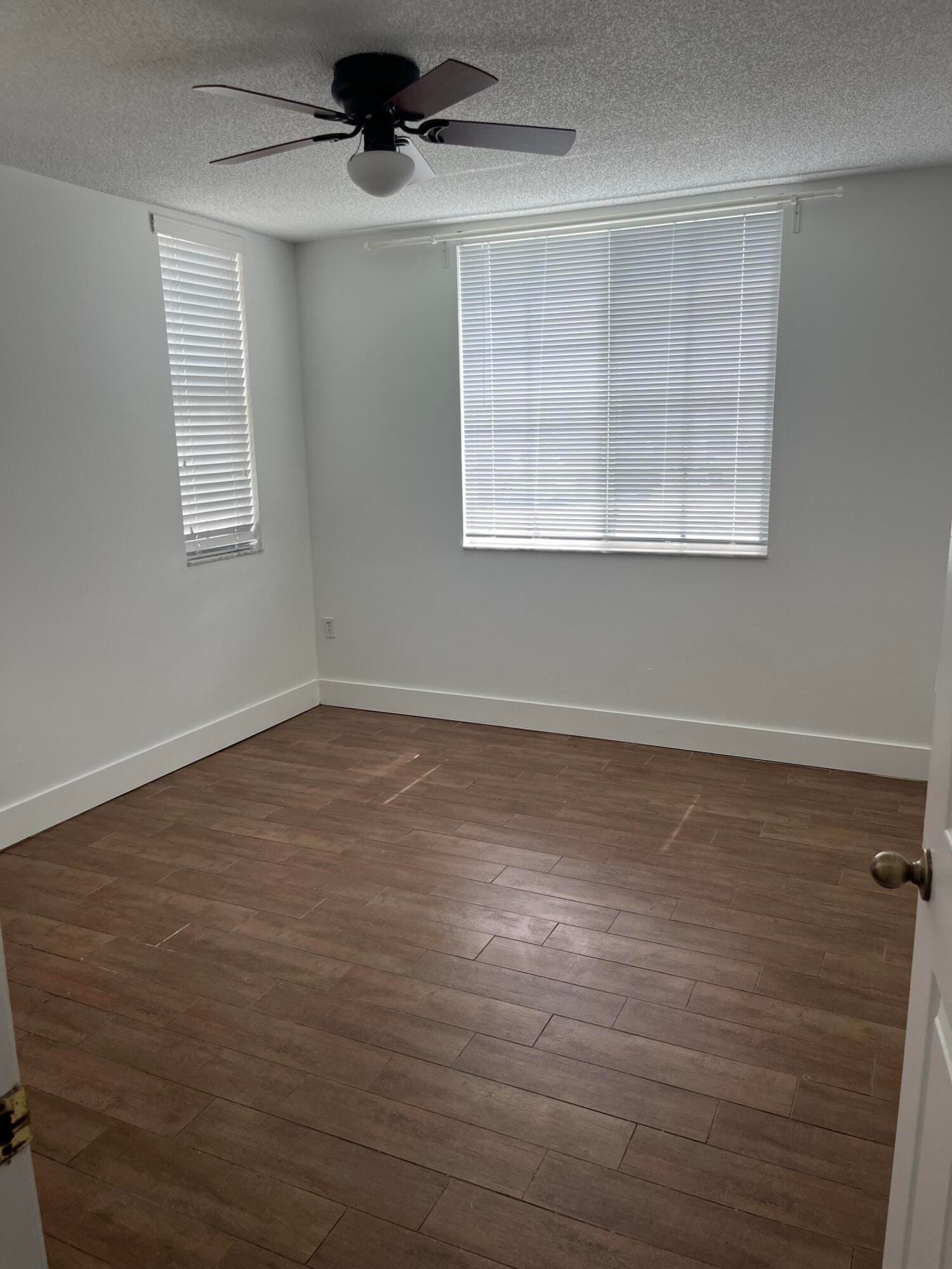 631 SW 111th Lane 102 — photo 9