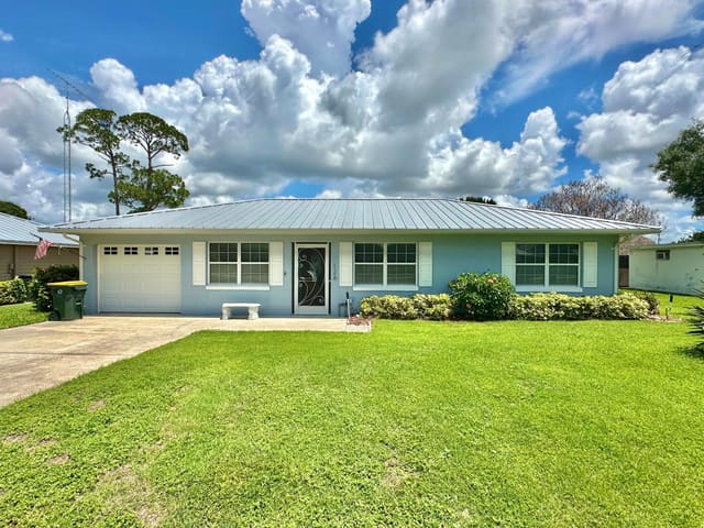 126 Lake Francis Drive, Lake Placid, FL 33852