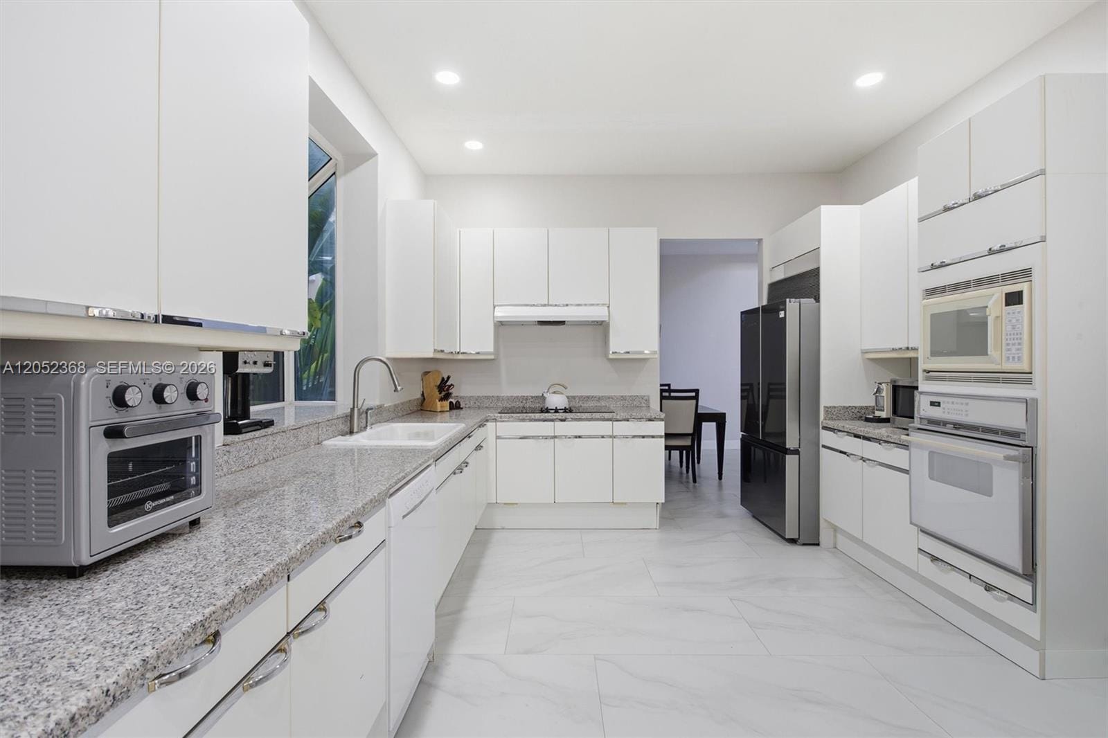 3722 NE 208th Terrace — photo 9