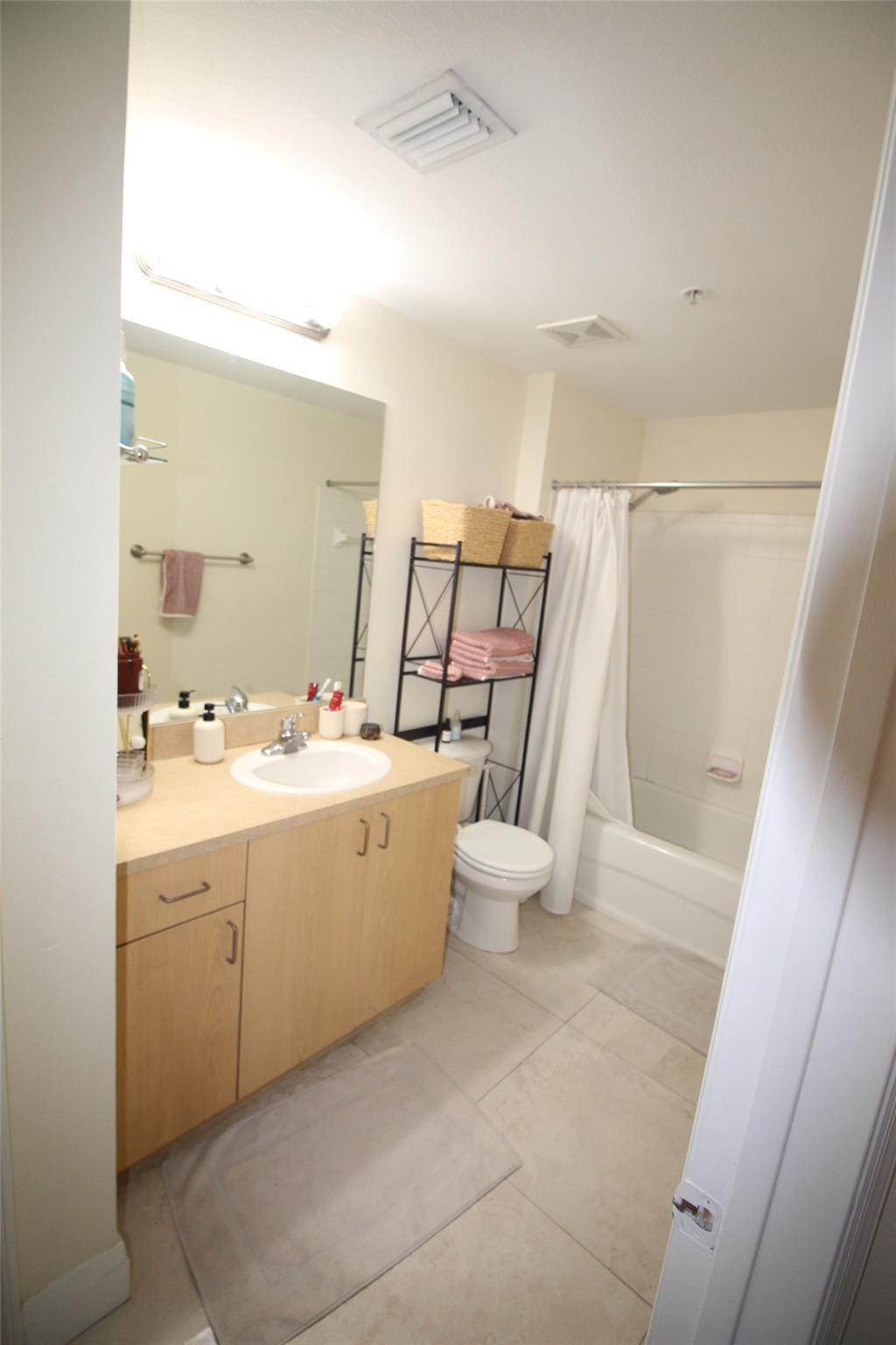 533 NE 3rd Avenue 227, Fort Lauderdale, FL 33301 photo 7