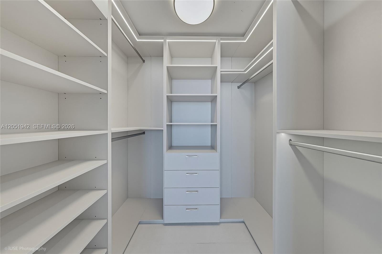 1000 Brickell Plaza 2110 — photo 12