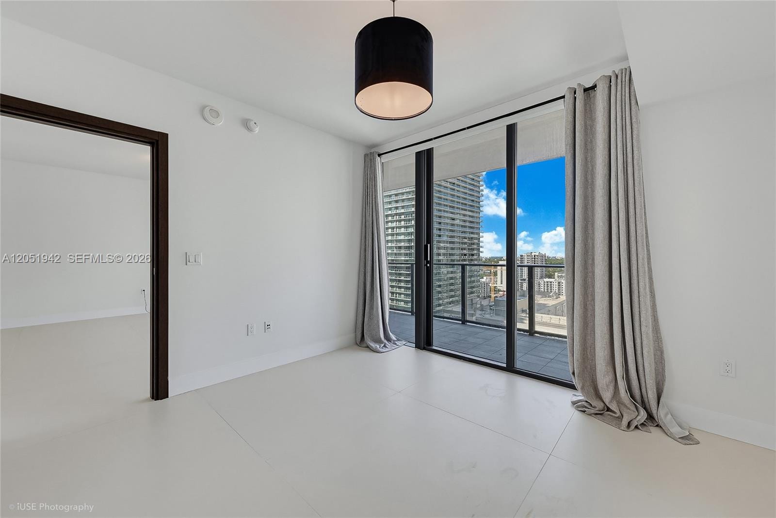 1000 Brickell Plaza 2110 — photo 9