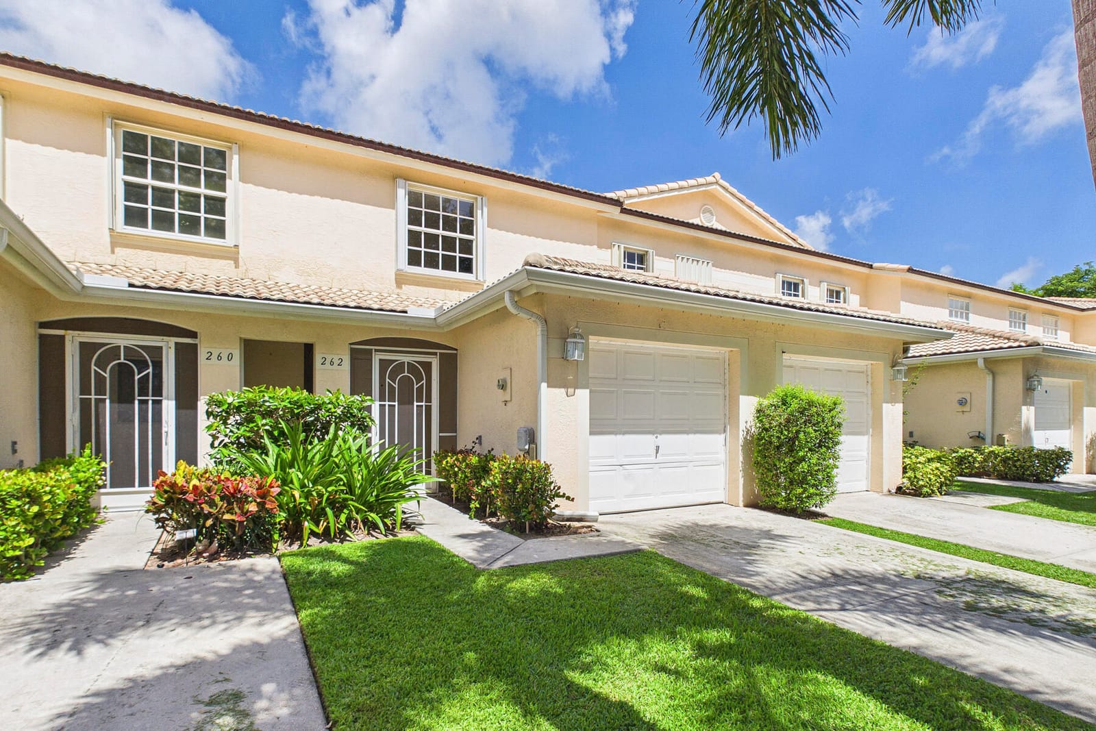 Pending home at 262 Timberwalk Trail, Jupiter, FL 33458