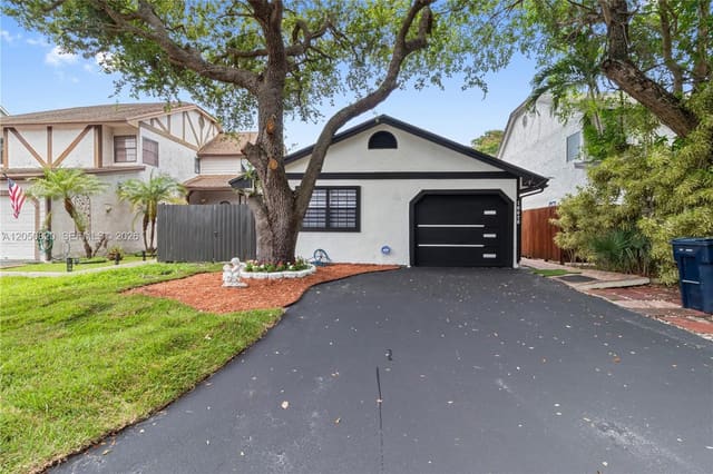 10626 SW 148th Ave Drive, Juniper At The Hammocks, Miami, FL