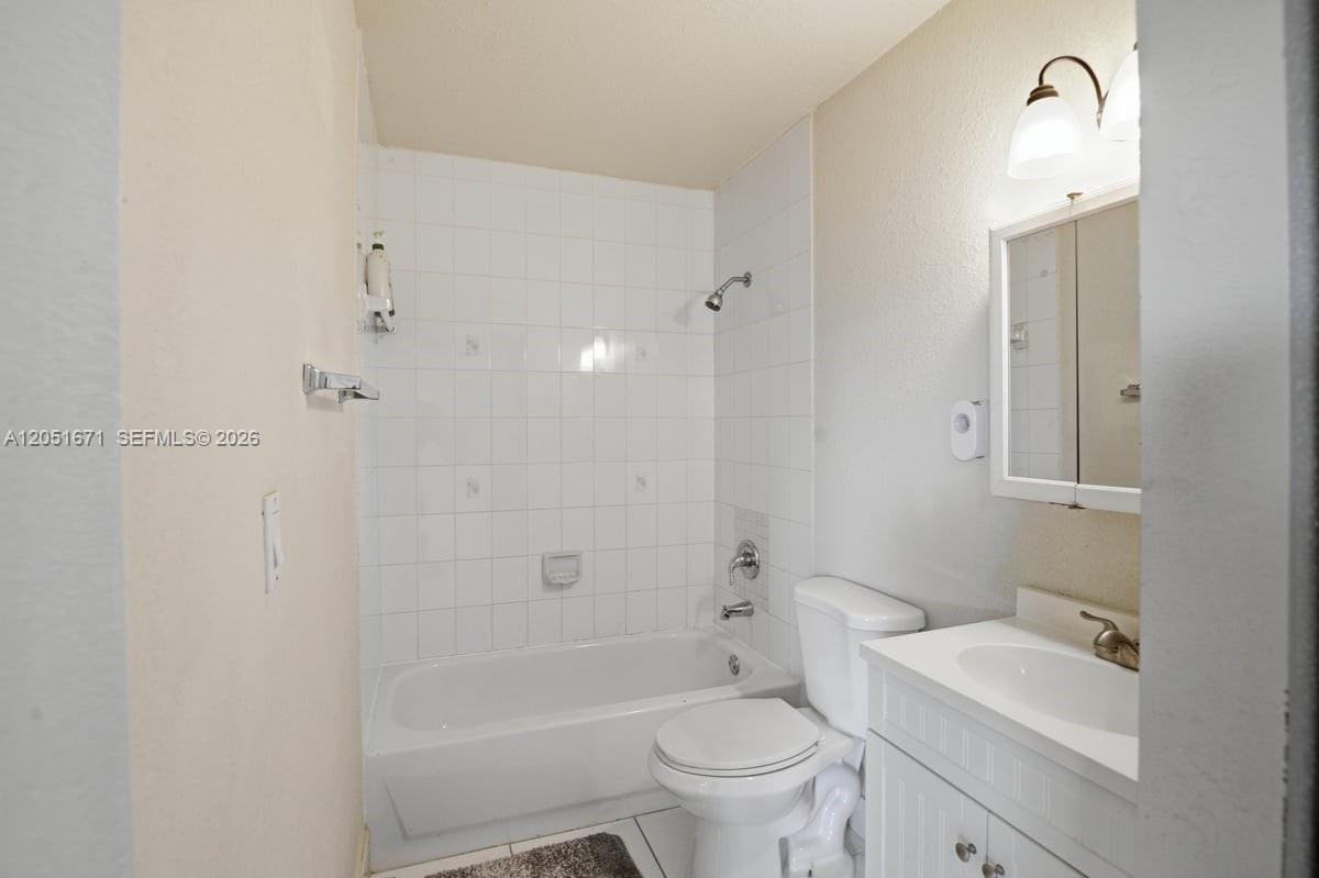 15250 SW 134th Place 110, Miami, FL 33177 photo 15
