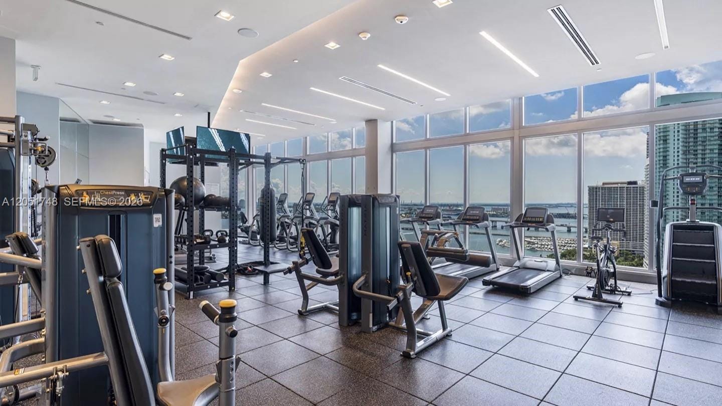 2150 N Bayshore Drive 609 — photo 12