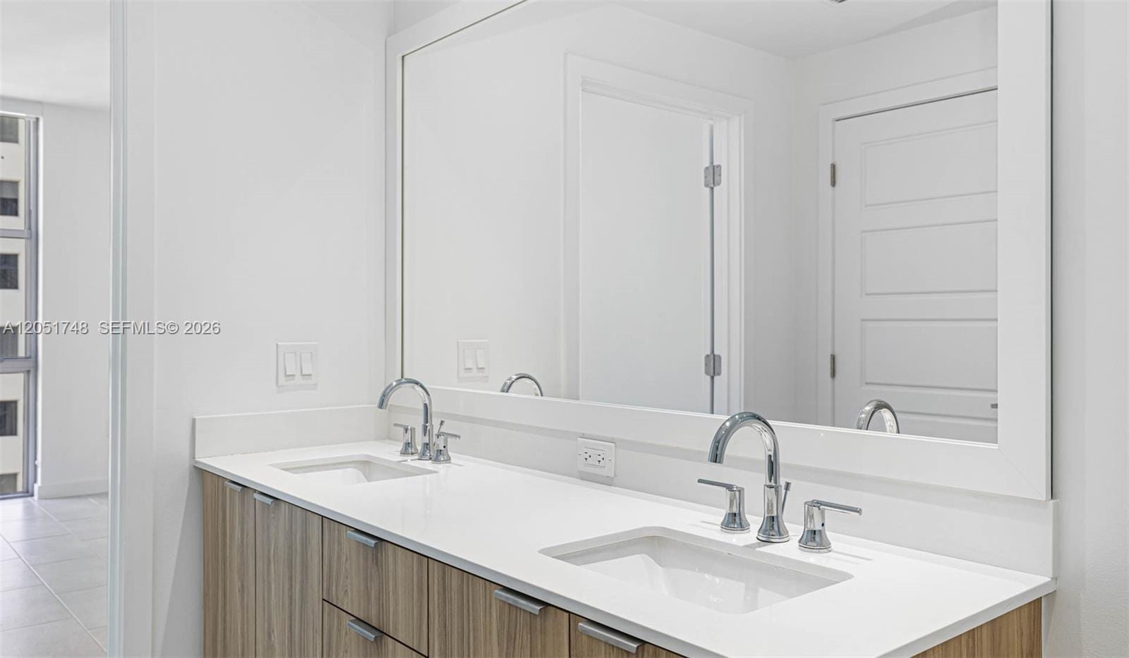 2150 N Bayshore Drive 609 — photo 8