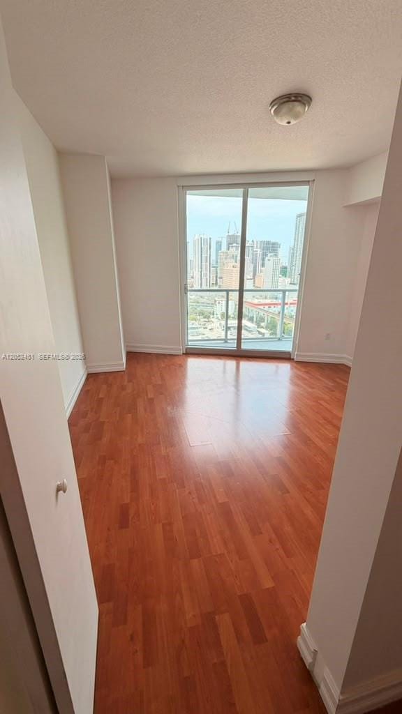 185 SW 7th Street 2505 — photo 8