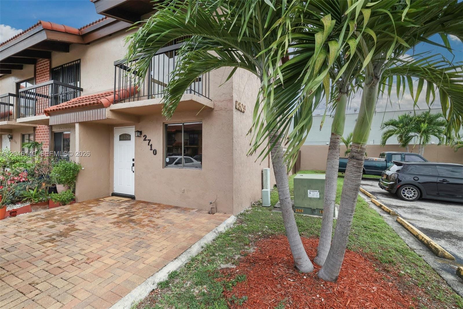 1809 SW 107th Avenue 2710 — photo 2