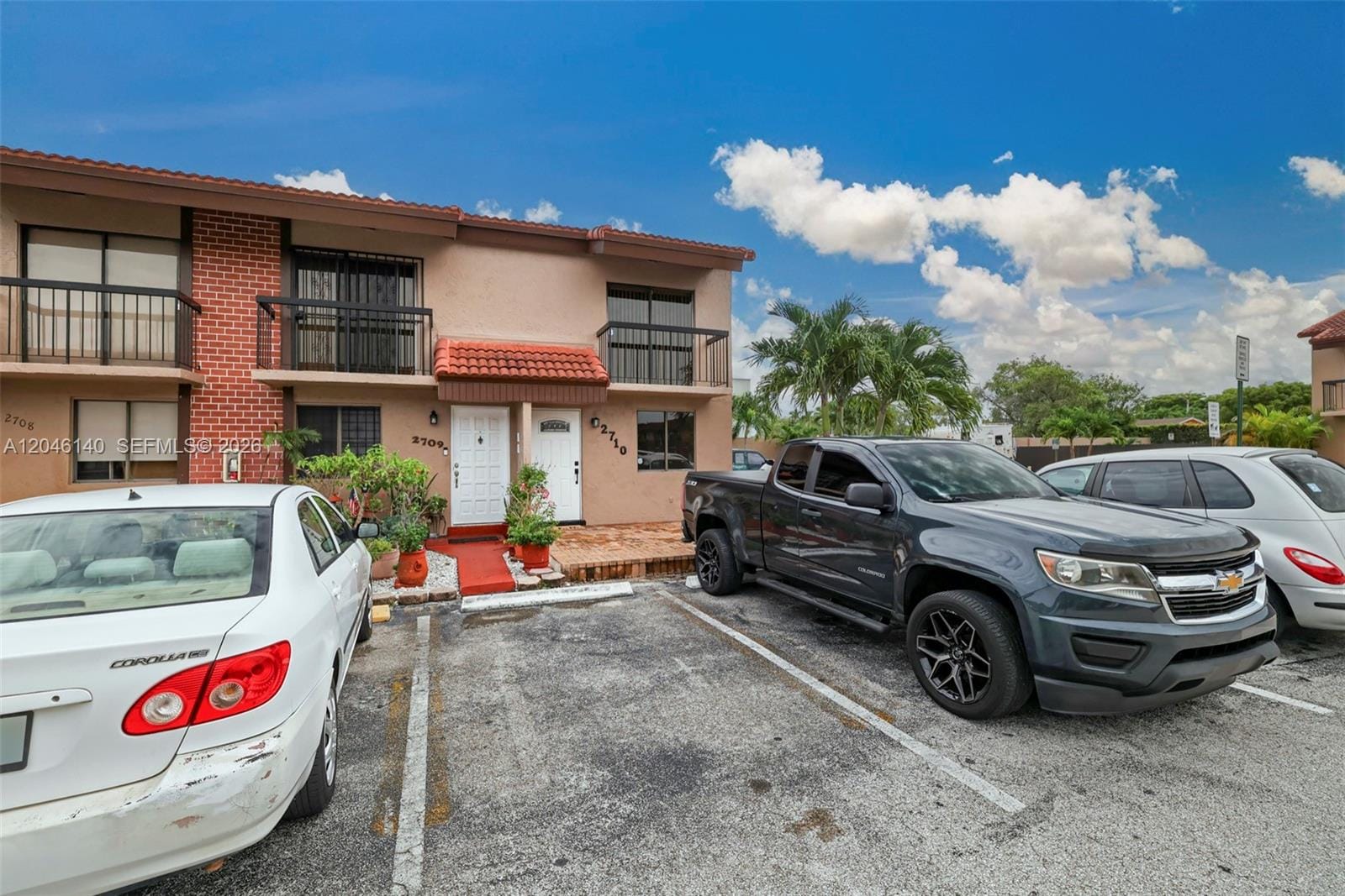 1809 SW 107th Avenue 2710 — photo 4