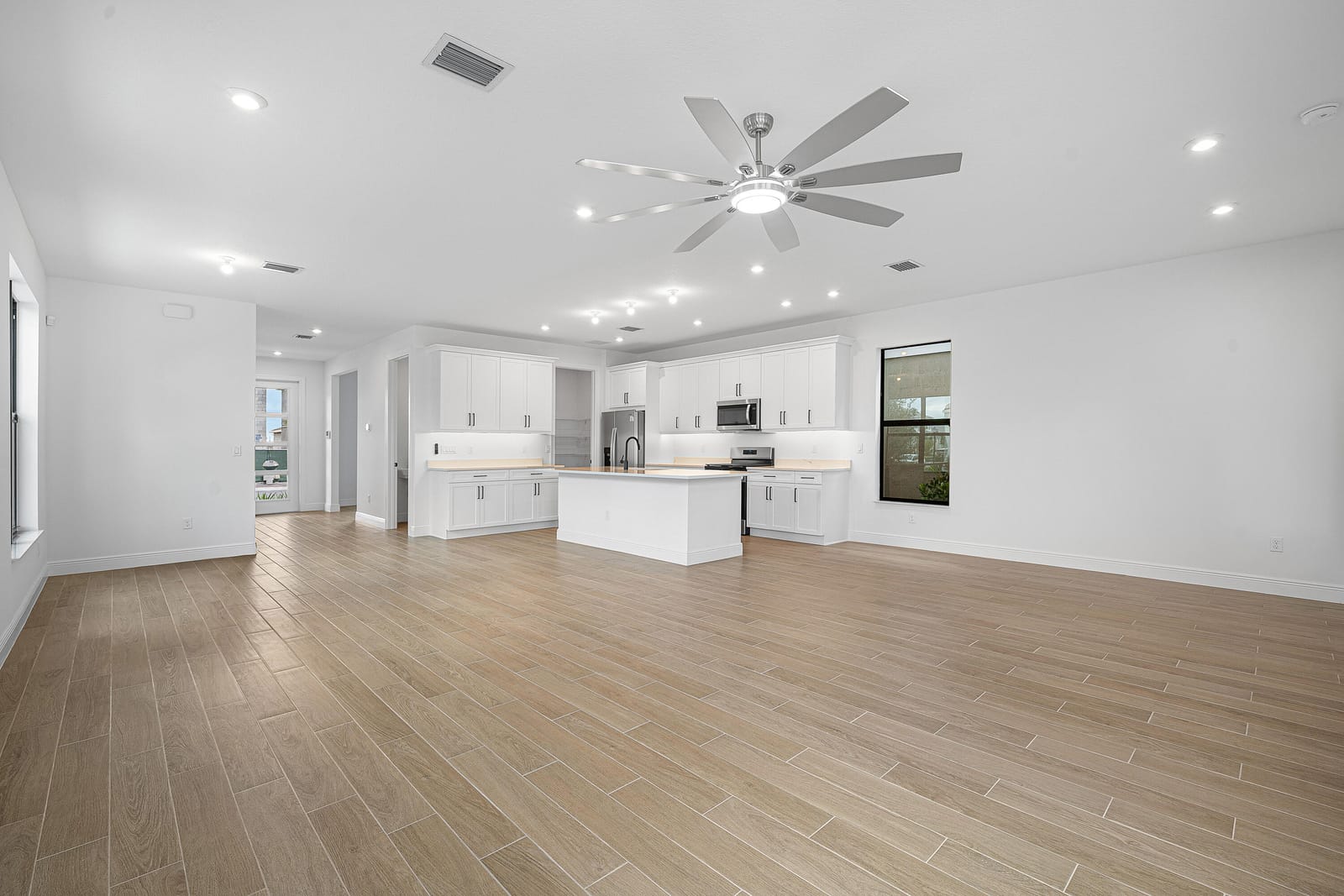 920 SW Newfield Avenue — photo 9