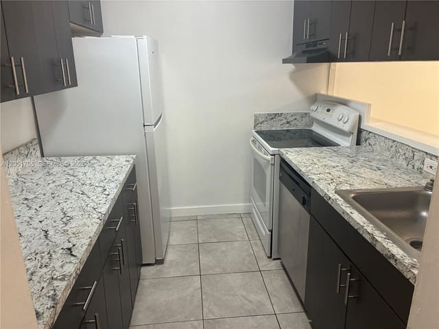 10801 SW 109th Court D203, The Terraces, Miami, FL