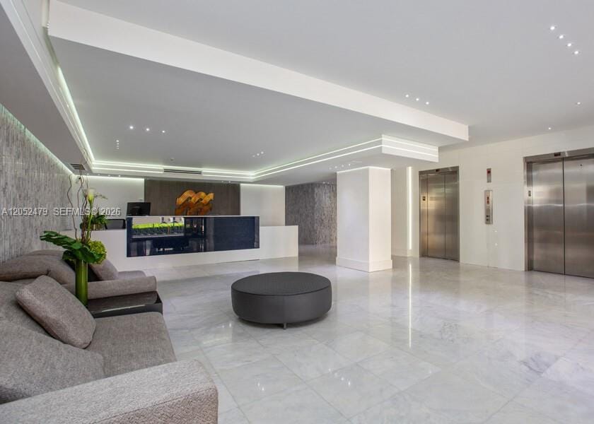 6423 Collins Avenue 809, Miami Beach, FL 33141