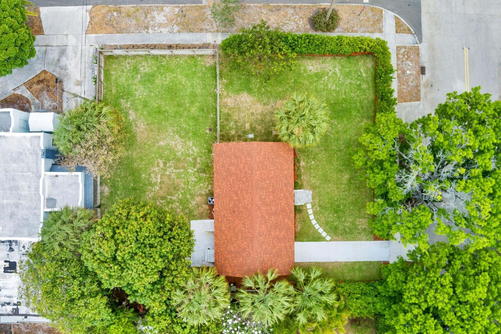 6312 GARDEN Avenue — photo 4