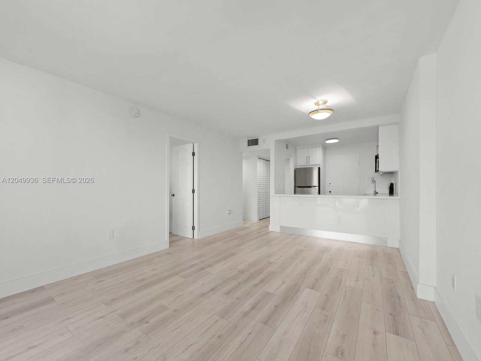 401 Ocean Drive 403 — photo 11