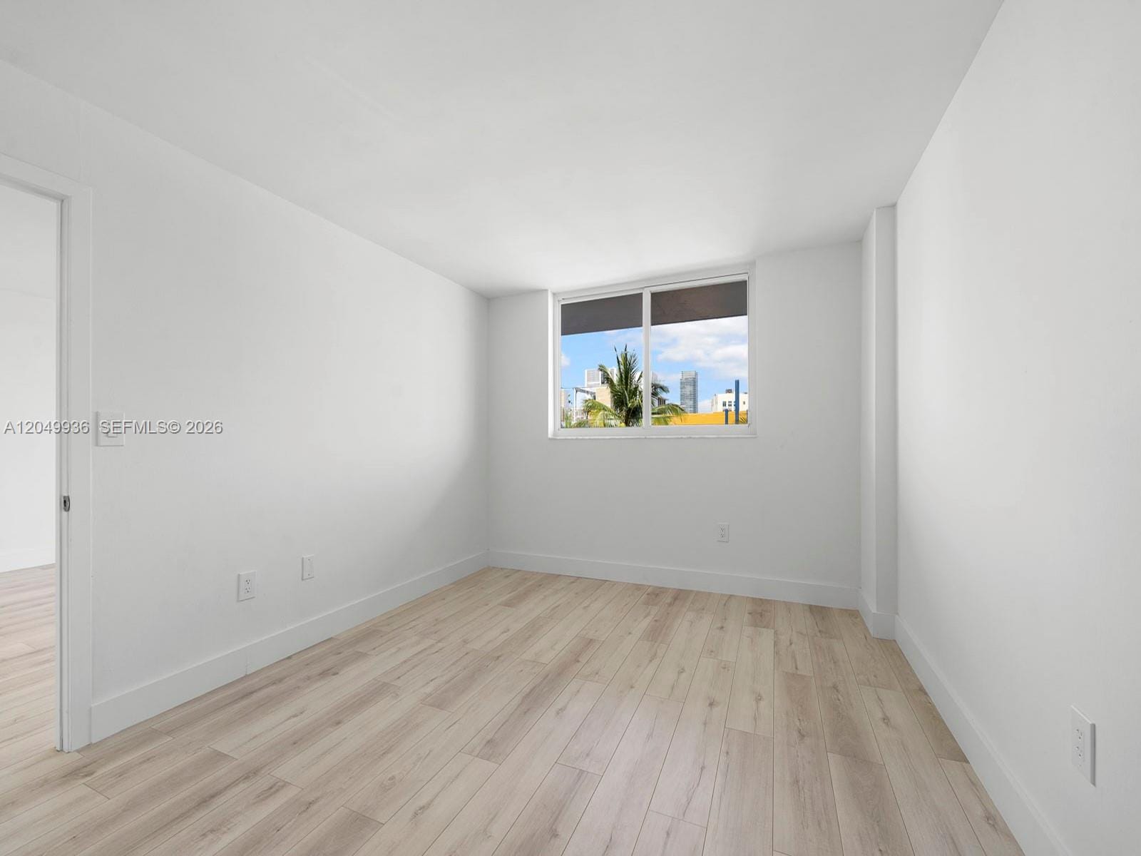 401 Ocean Drive 403, Miami Beach, FL 33139 photo 17