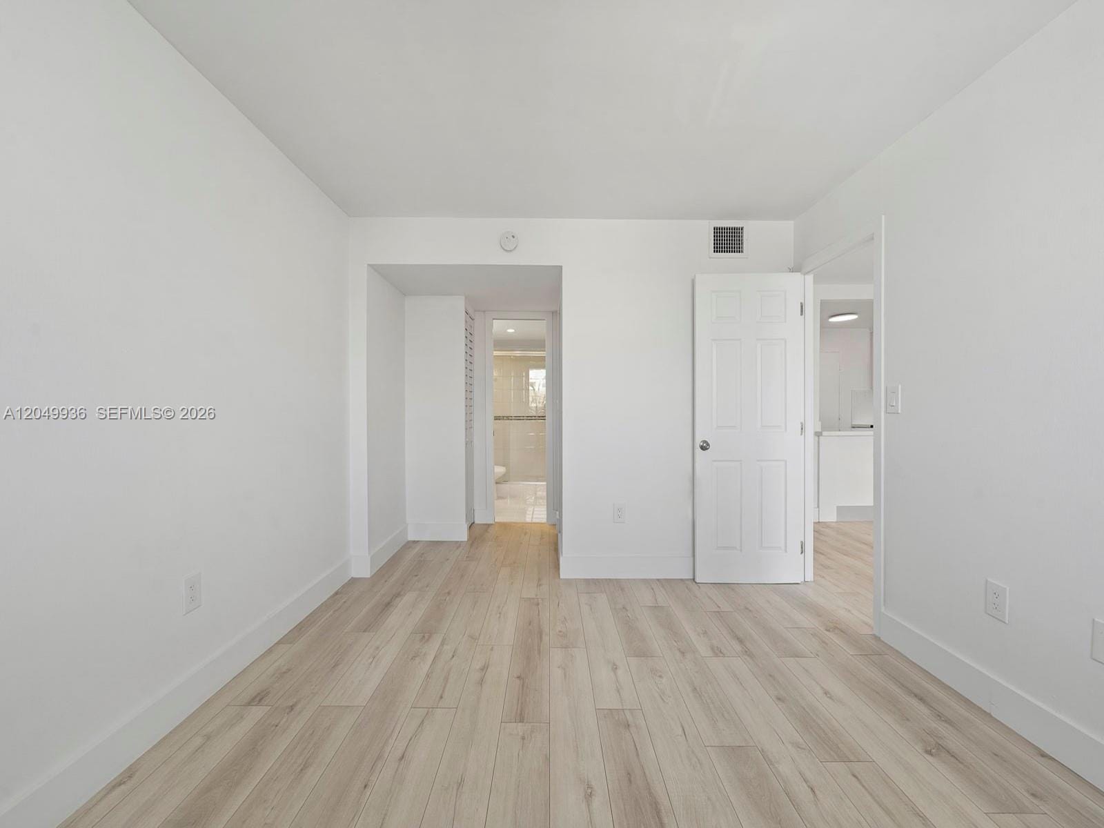 401 Ocean Drive 403, Miami Beach, FL 33139 photo 18