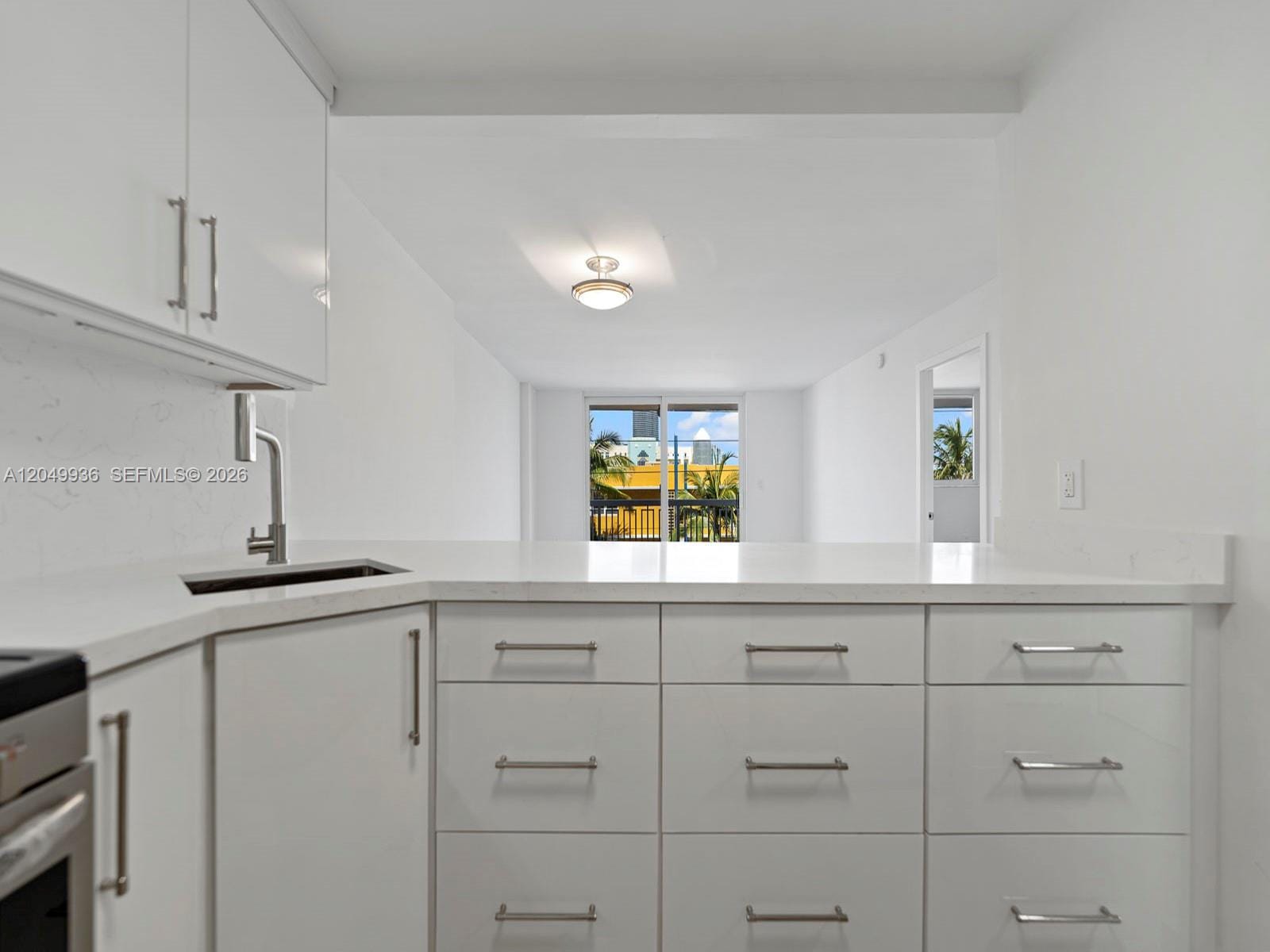 401 Ocean Drive 403 — photo 4