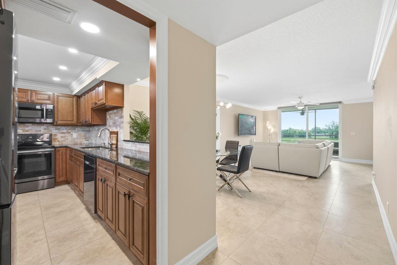 6000 NW 2nd Avenue #437, Boca Raton, FL 33487 photo 10