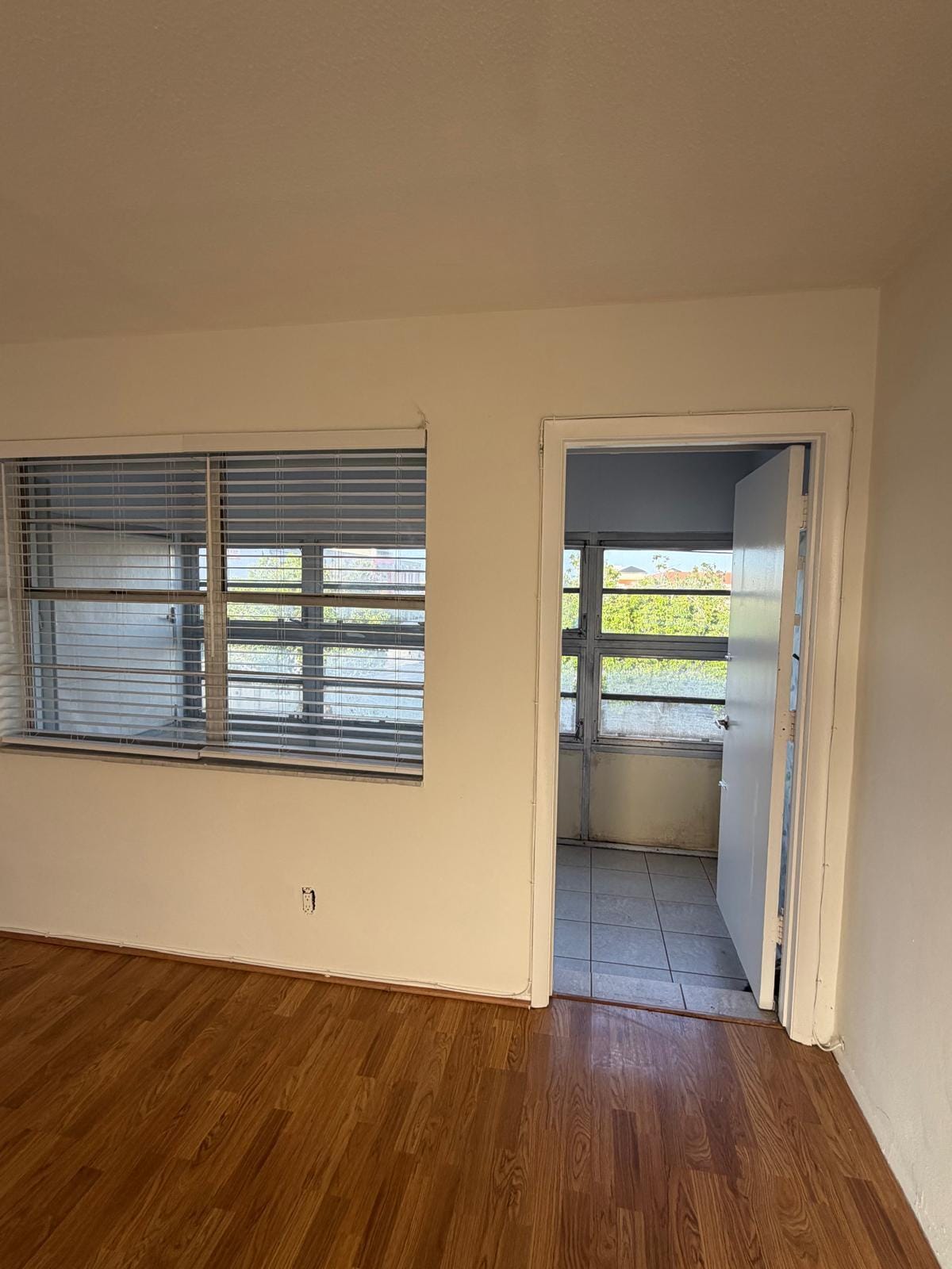 1310 NW 43rd Avenue NW 308 — photo 3