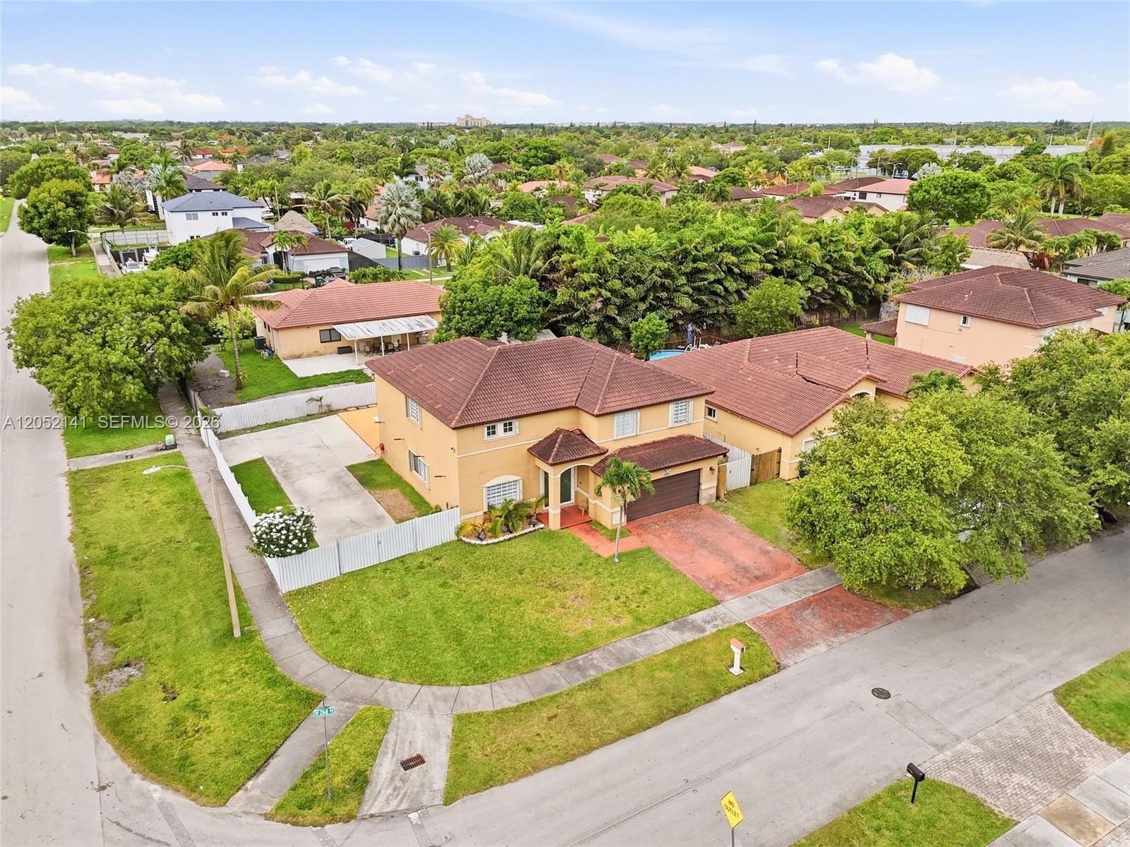 Pending home at 14202 SW 288th Terrace, Homestead, FL 33033